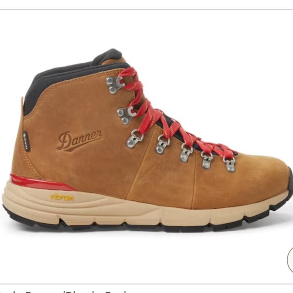 Danner 600 hiking boots women 7.5